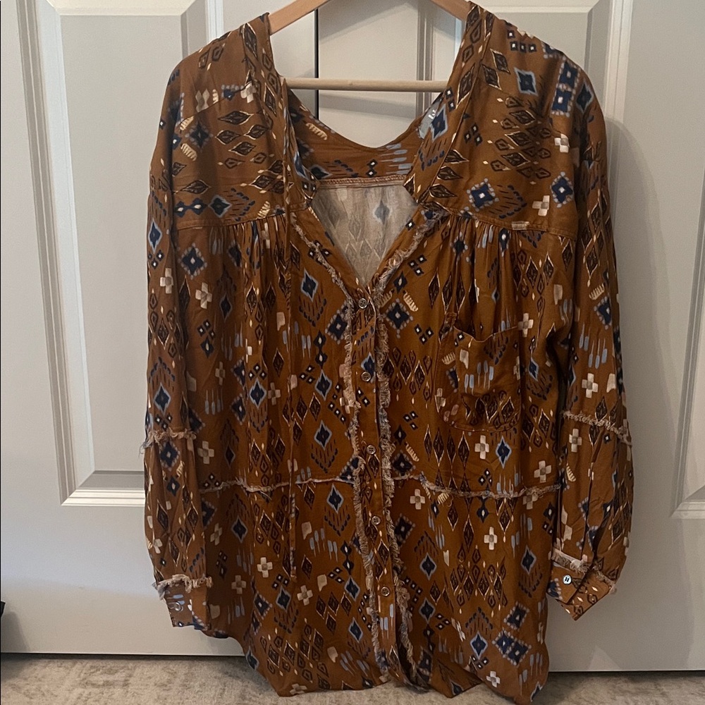 Geometric Patterned Blouse in Brown and Blue